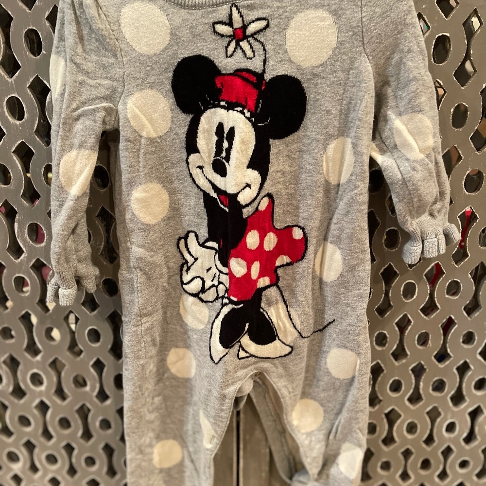 Disney jumpsuit girls 12-18 month bought from Gap